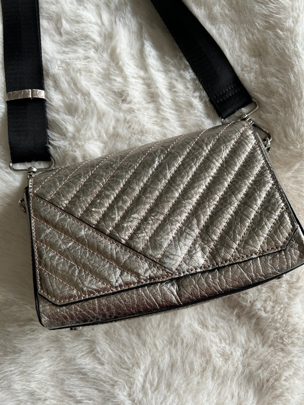 3/$20 Zara Metallic Silver Camera Bag